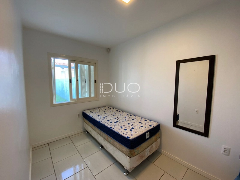 CASA NO CENTRO DE XANGRI-LÁ: 9ª foto da galeria de imagens do imóvel