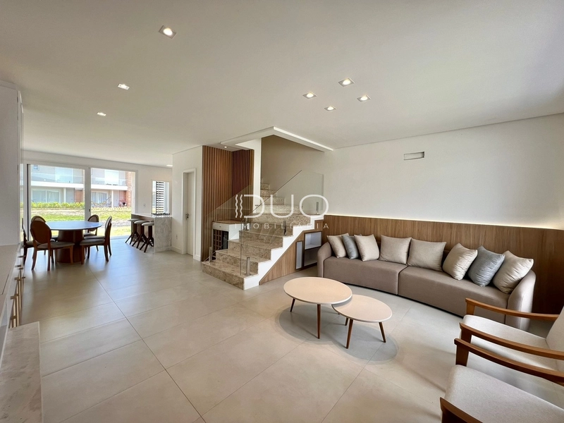 SOBRADO NO CONDOMÍNIO MURANO EM CAPÃO DA CANOA