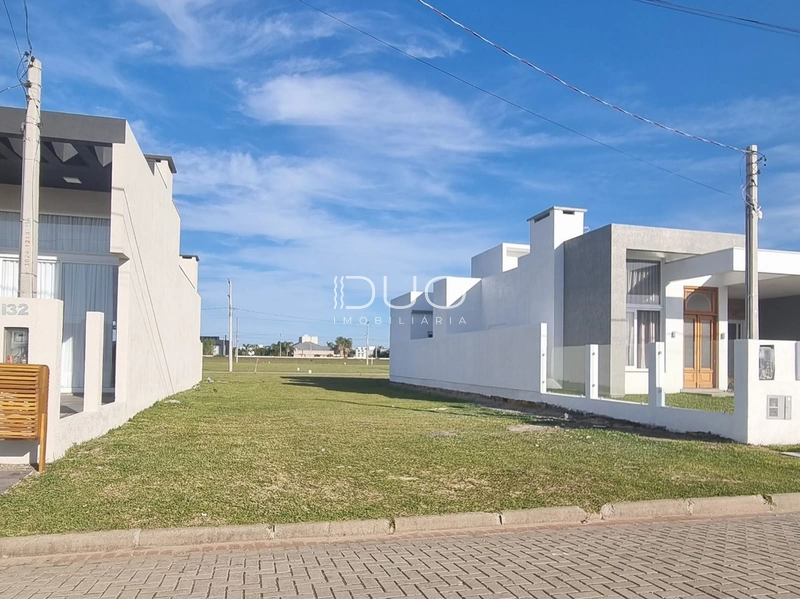 TERRENO NO BAIRRO PLANEJADO SANTORINI EM XANGRI-LÁ: 2ª foto da galeria de imagens do imóvel