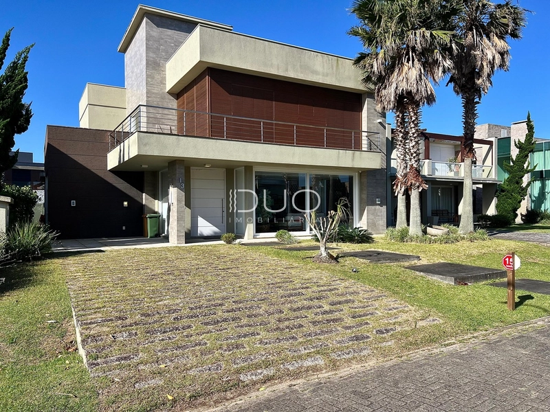 CASA NO CONDOMÍNIO VENTURA CLUB EM XANGRI-LÁ: 4ª foto da galeria de imagens do imóvel