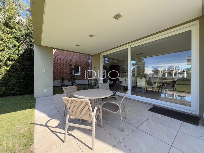 CASA NO CONDOMÍNIO VENTURA CLUB EM XANGRI-LÁ: 6ª foto da galeria de imagens do imóvel