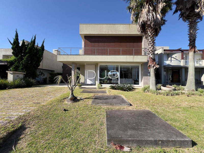 CASA NO CONDOMÍNIO VENTURA CLUB EM XANGRI-LÁ: 3ª foto da galeria de imagens do imóvel