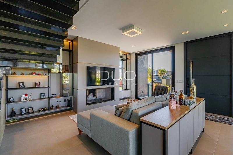 SOBRADO NO CONDOMÍNIO BLUE EM XANGRI-LÁ: 5ª foto da galeria de imagens do imóvel