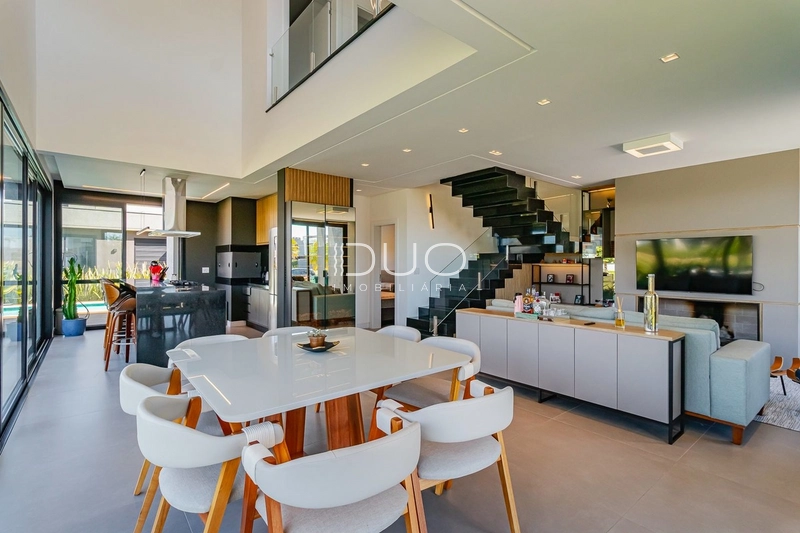 SOBRADO NO CONDOMÍNIO BLUE EM XANGRI-LÁ: 8ª foto da galeria de imagens do imóvel