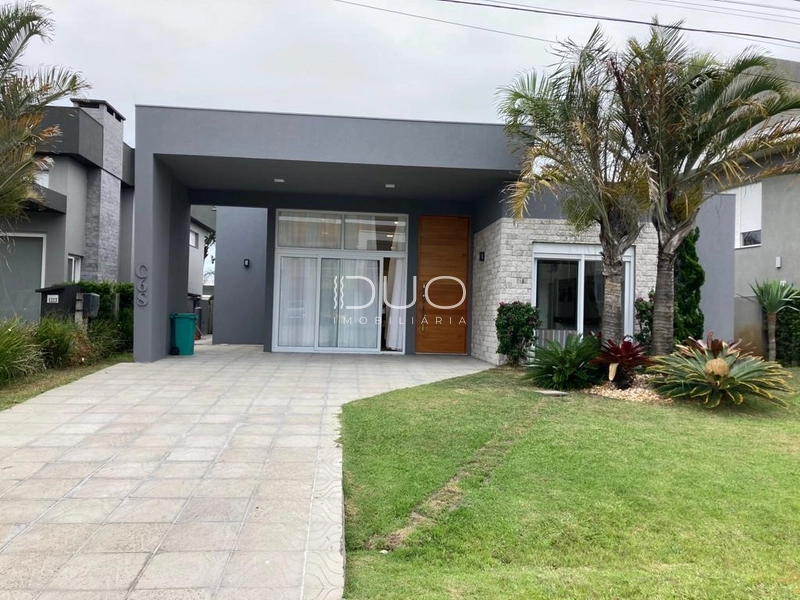 CASA NO CONDOMÍNIO ENSEADA LAGOS EM XANGRI-LÁ: 1ª foto da galeria de imagens do imóvel