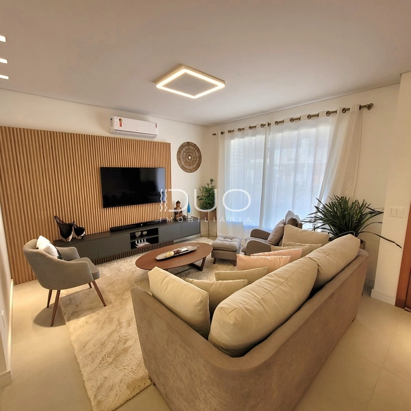 CASA NO CONDOMÍNIO MURANO EM CAPÃO DA CANOA