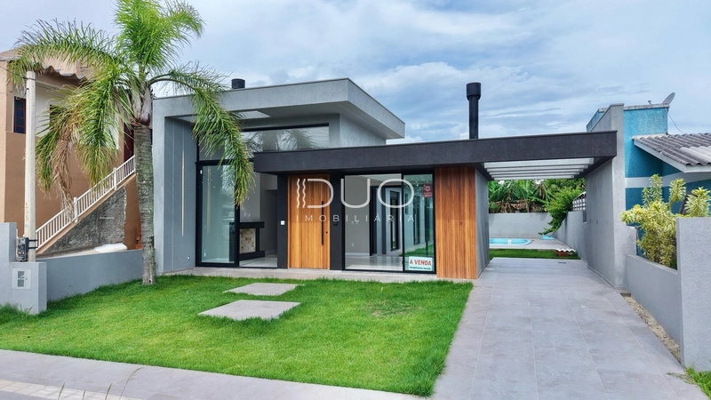 CASA NA PRAIA DE CAPÃO DA CANOA