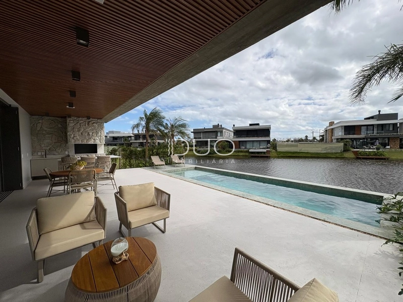 SOBRADO NO CONDOMÍNIO SENSE EM XANGRI-LÁ: 21ª foto da galeria de imagens do imóvel