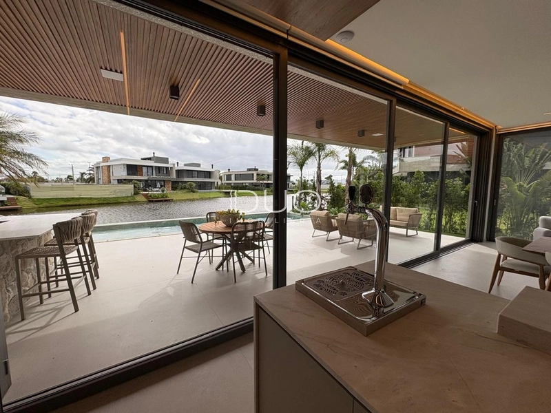 SOBRADO NO CONDOMÍNIO SENSE EM XANGRI-LÁ: 15ª foto da galeria de imagens do imóvel