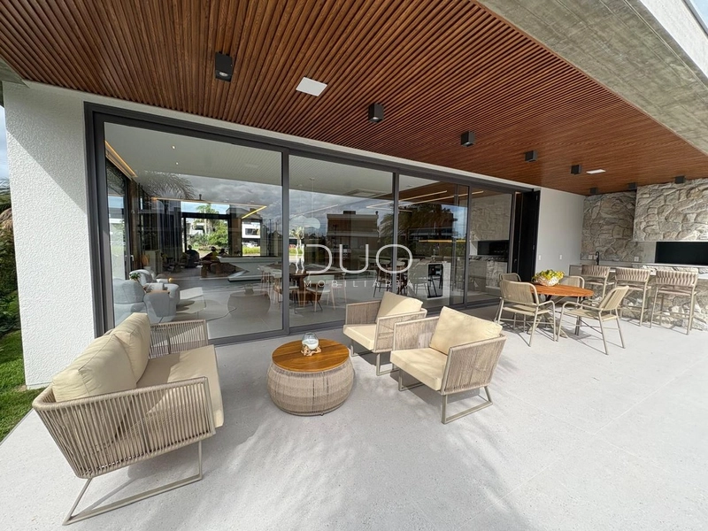 SOBRADO NO CONDOMÍNIO SENSE EM XANGRI-LÁ: 19ª foto da galeria de imagens do imóvel