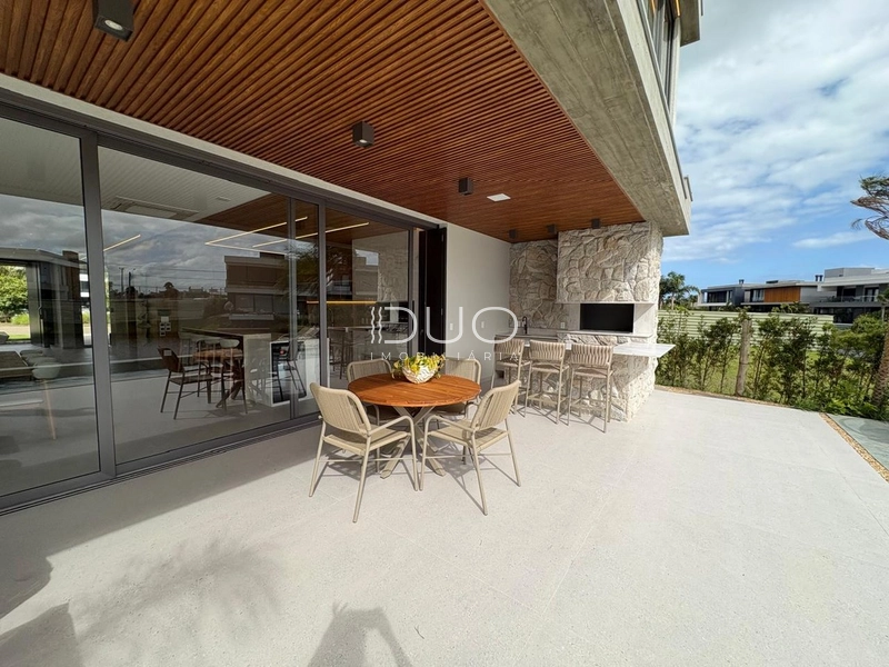 SOBRADO NO CONDOMÍNIO SENSE EM XANGRI-LÁ: 17ª foto da galeria de imagens do imóvel