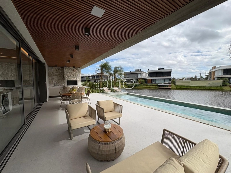 SOBRADO NO CONDOMÍNIO SENSE EM XANGRI-LÁ: 20ª foto da galeria de imagens do imóvel