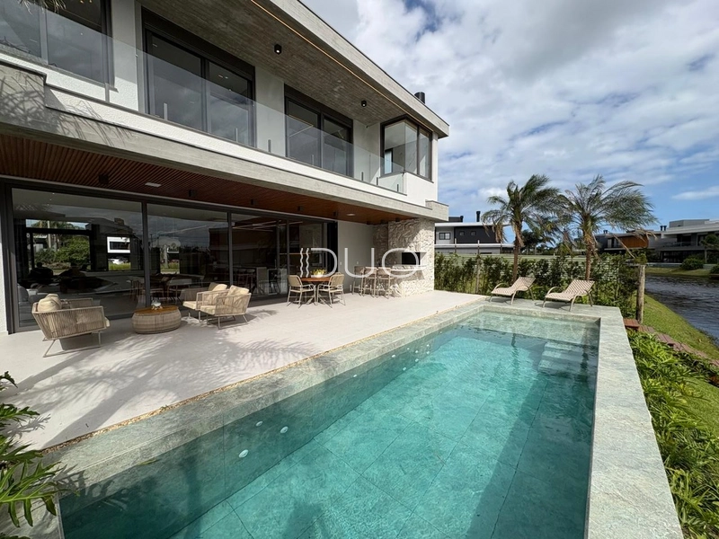 SOBRADO NO CONDOMÍNIO SENSE EM XANGRI-LÁ: 24ª foto da galeria de imagens do imóvel