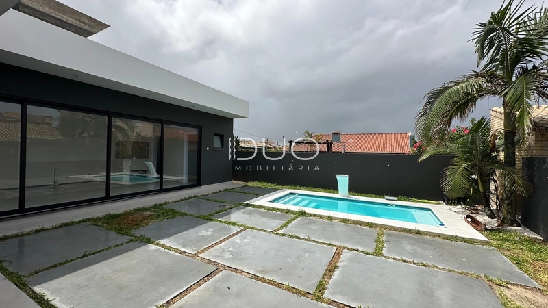 CASA EM XANGRI-LÁ: 8ª foto da galeria de imagens do imóvel
