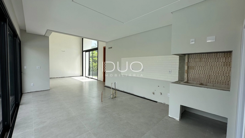 CASA EM XANGRI-LÁ: 7ª foto da galeria de imagens do imóvel