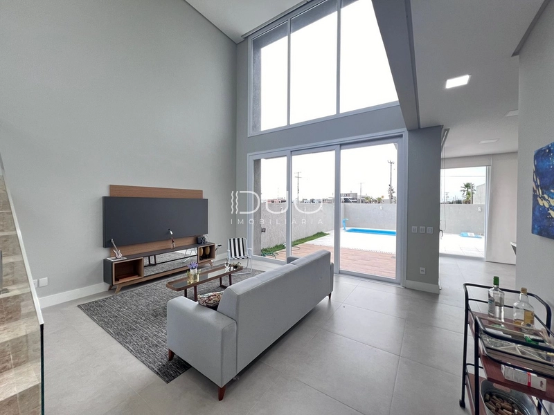 CASA NO BAIRRO PLANEJADO SANTORINI EM XANGRI-LÁ: 2ª foto da galeria de imagens do imóvel