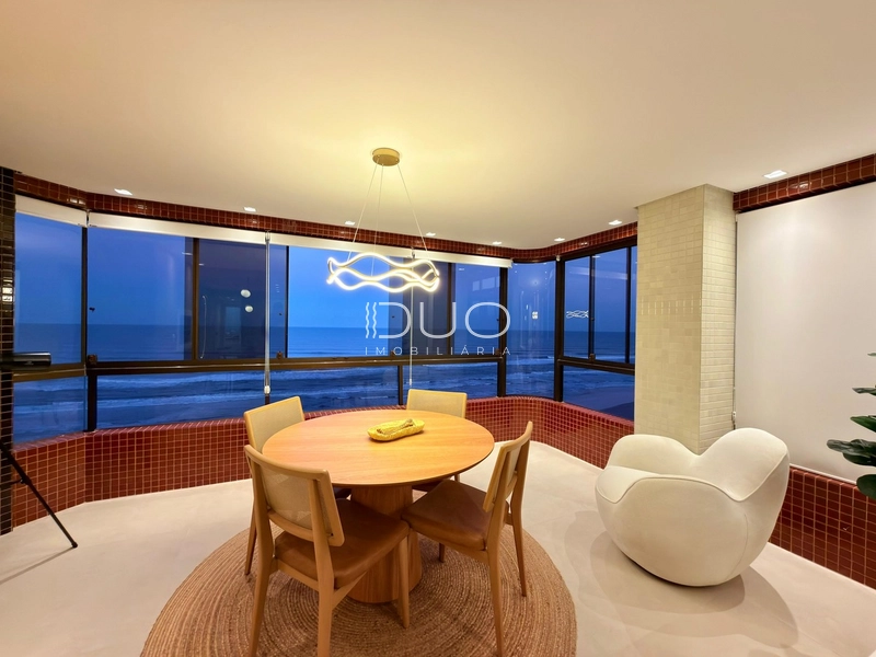 APARTAMENTO COM VISTA PARA O MAR