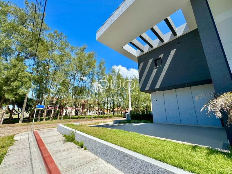 SOBRADO EM XANGRI-LÁ: 6ª foto da galeria de imagens do imóvel