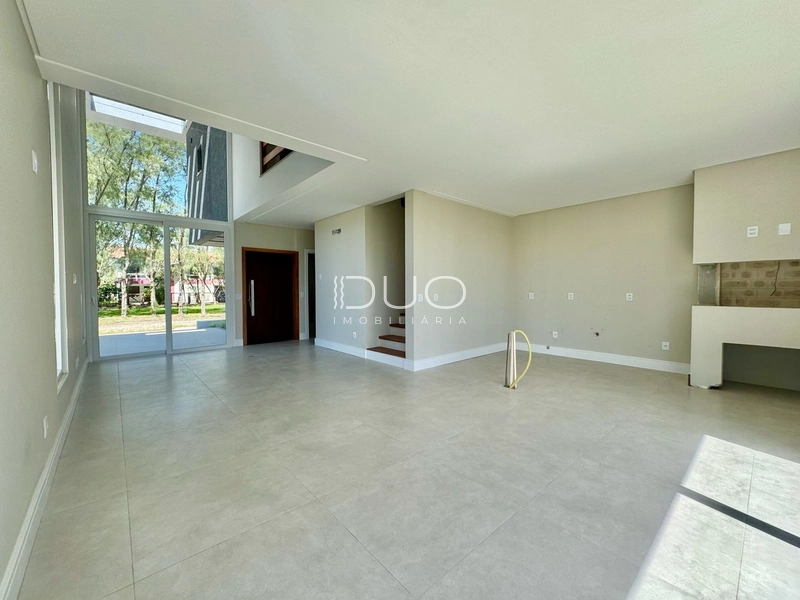 SOBRADO EM XANGRI-LÁ: 3ª foto da galeria de imagens do imóvel