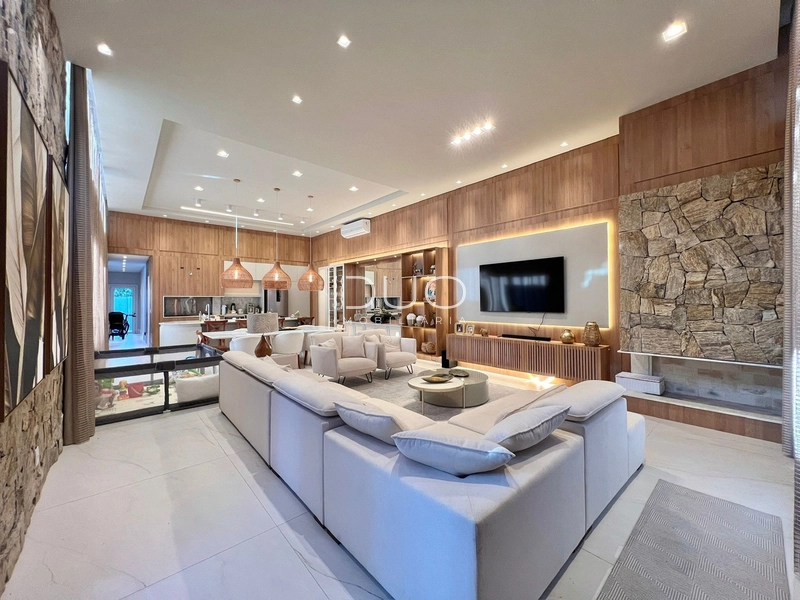 SOBRADO NO CONDOMÍNIO VILLAGIO DE ATLÂNTIDA  EM XANGRI-LÁ: 6ª foto da galeria de imagens do imóvel