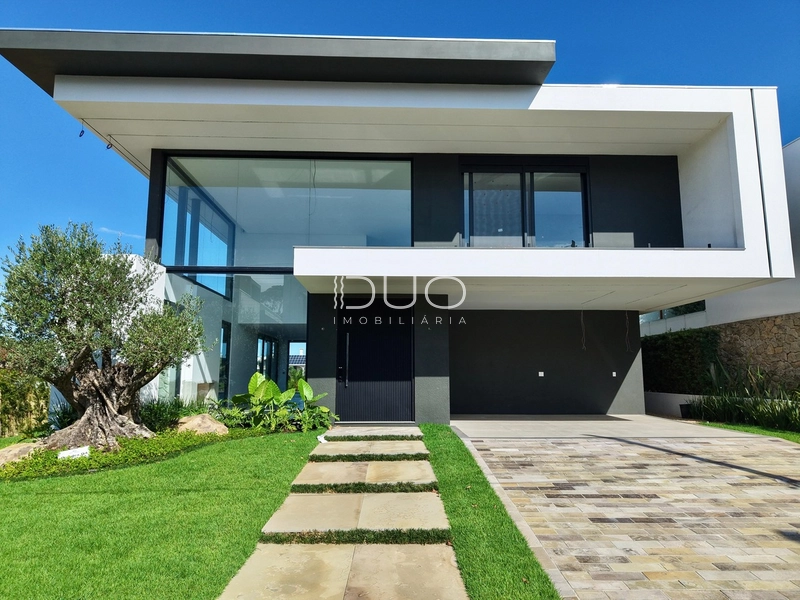 LINDA MANSÃO À VENDA COM ACABAMENTO DE ALTÍSSIMO PADRÃO