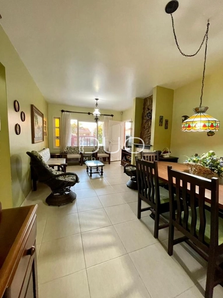 CASA EM XANGRI-LÁ: 10ª foto da galeria de imagens do imóvel