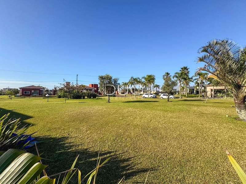 CASA NO CONDOMÍNIO RIVIERA EM XANGRI-LÁ: 38ª foto da galeria de imagens do imóvel