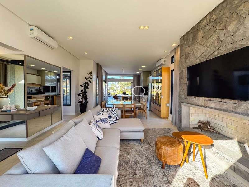 CASA NO CONDOMÍNIO RIVIERA EM XANGRI-LÁ: 6ª foto da galeria de imagens do imóvel