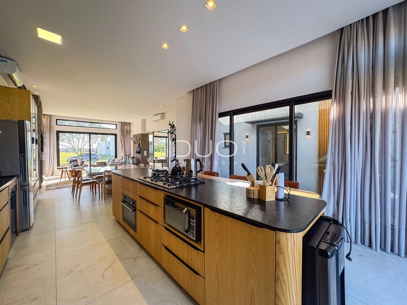 CASA NO CONDOMÍNIO RIVIERA EM XANGRI-LÁ: 16ª foto da galeria de imagens do imóvel