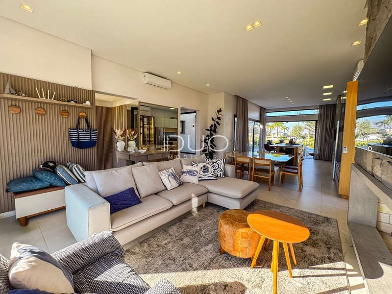 CASA NO CONDOMÍNIO RIVIERA EM XANGRI-LÁ: 7ª foto da galeria de imagens do imóvel