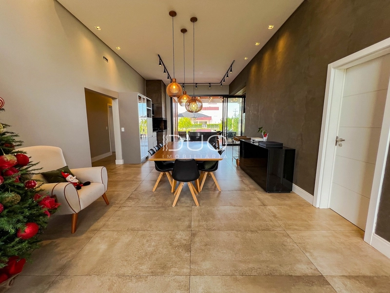 CASA NO CONDOMÍNIO RIVIERA EM XANGRI-LÁ: 9ª foto da galeria de imagens do imóvel