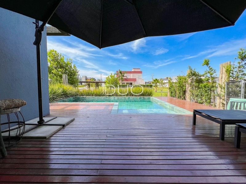CASA NO CONDOMÍNIO RIVIERA EM XANGRI-LÁ: 24ª foto da galeria de imagens do imóvel