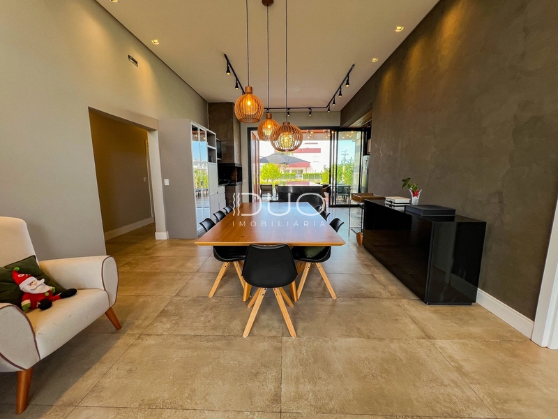 CASA NO CONDOMÍNIO RIVIERA EM XANGRI-LÁ: 8ª foto da galeria de imagens do imóvel