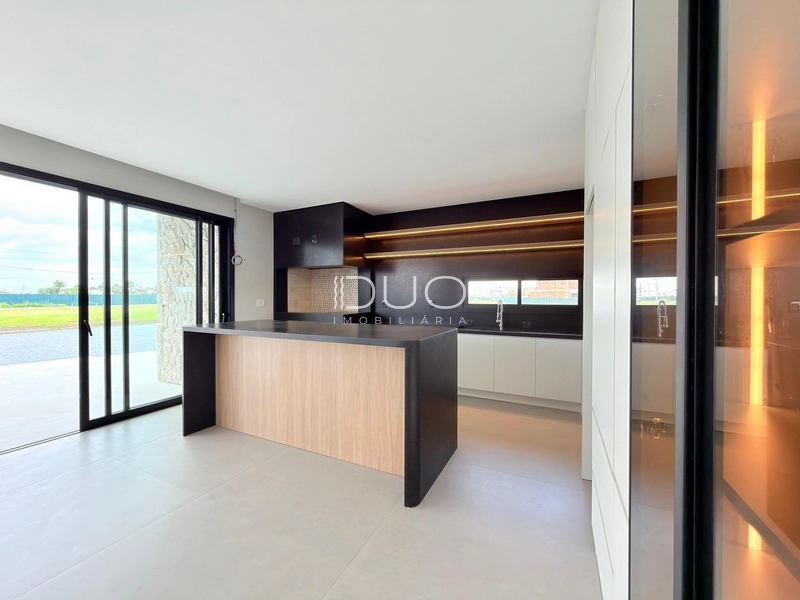 SOBRADO NO CONDOMÍNIO ZEN EM XANGRI-LÁ: 12ª foto da galeria de imagens do imóvel