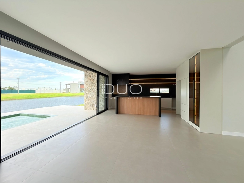 SOBRADO NO CONDOMÍNIO ZEN EM XANGRI-LÁ: 11ª foto da galeria de imagens do imóvel