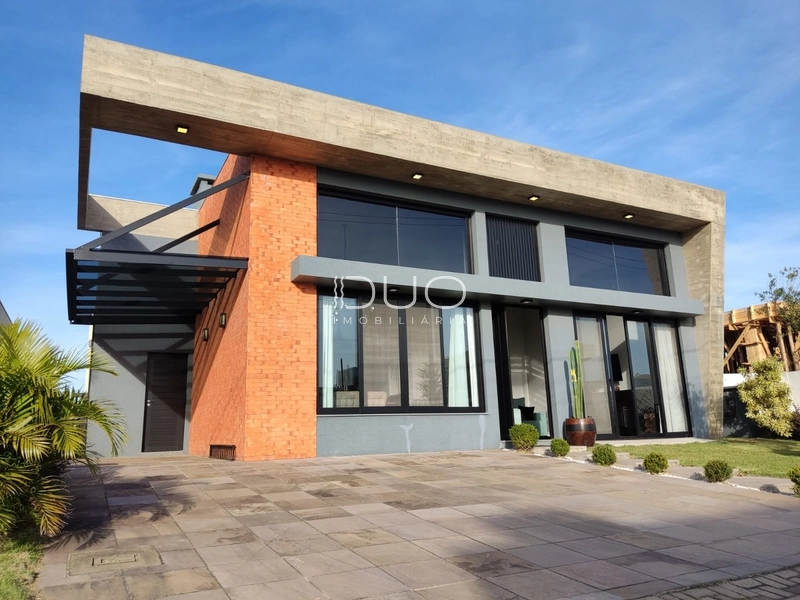 CASA NO CONDOMÍNIO DUBAI RESORT EM CAPÃO DA CANOA