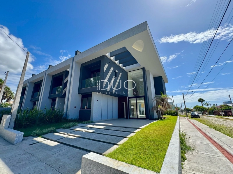 SOBRADO EM XANGRI-LÁ