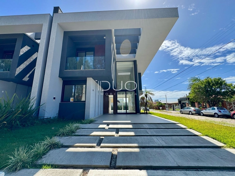 SOBRADO EM XANGRI-LÁ: 2ª foto da galeria de imagens do imóvel