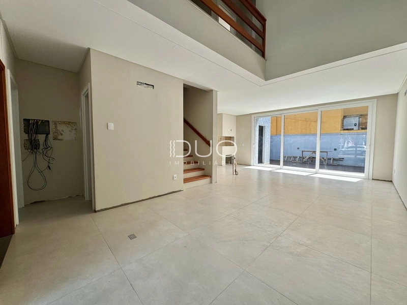 SOBRADO EM XANGRI-LÁ: 8ª foto da galeria de imagens do imóvel