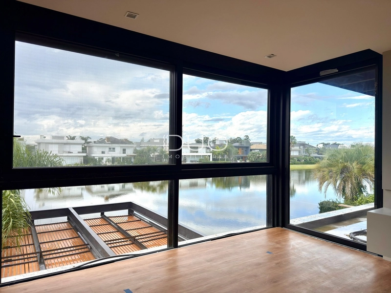 SOBRADO NO CONDOMÍNIO BOSQUES DE ATLÂNTIDA EM XANGRI-LÁ: 24ª foto da galeria de imagens do imóvel