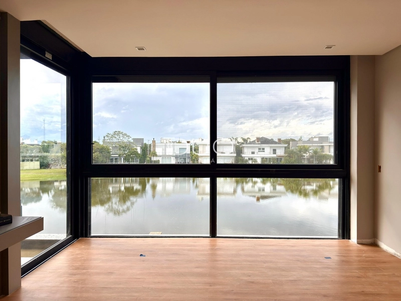 SOBRADO NO CONDOMÍNIO BOSQUES DE ATLÂNTIDA EM XANGRI-LÁ: 29ª foto da galeria de imagens do imóvel