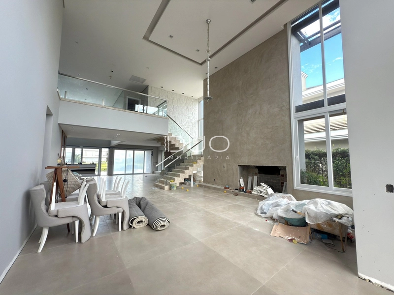 SOBRADO NO CONDOMÍNIO BOSQUES DE ATLÂNTIDA EM XANGRI-LÁ: 5ª foto da galeria de imagens do imóvel