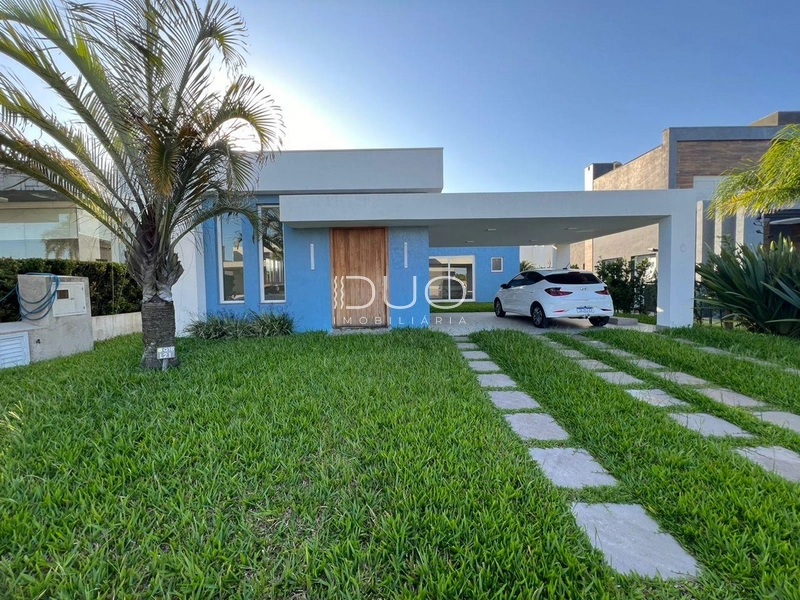 CASA NO CONDOMÍNIO DUBAI RESORT EM CAPÃO DA CANOA