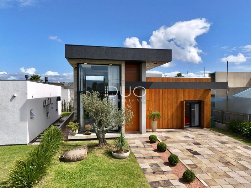 CASA NO CONDOMÍNIO DUBAI RESORT EM CAPÃO DA CANOA