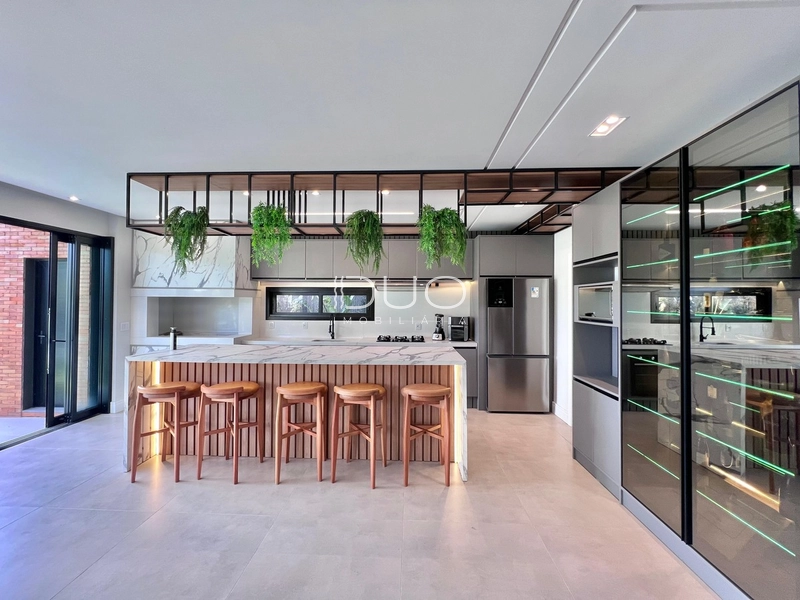 SOBRADO NO CONDOMÍNIO SUNSET EM XANGRI-LÁ