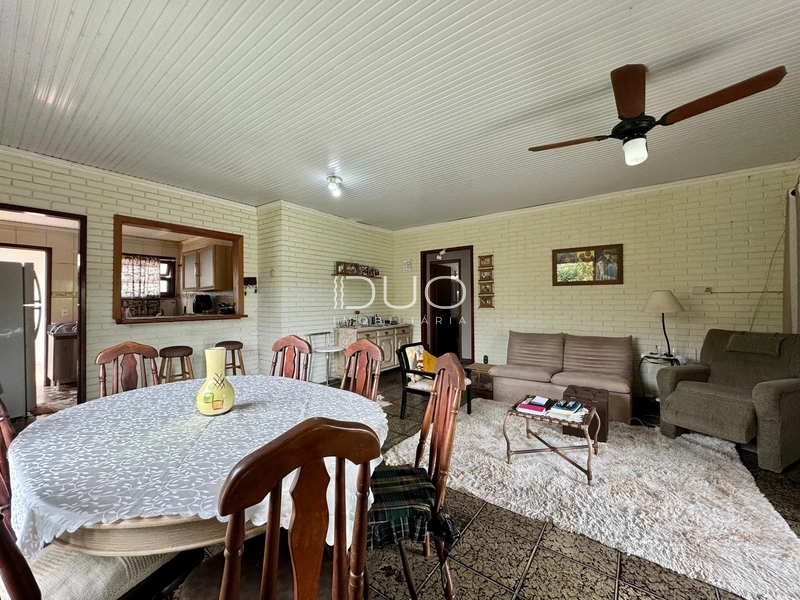 CASA EM XANGRI-LÁ: 8ª foto da galeria de imagens do imóvel