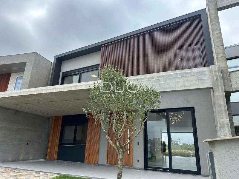 SOBRADO  NO CONDOMÍNIO SUNSET EM XANGRI-LÁ