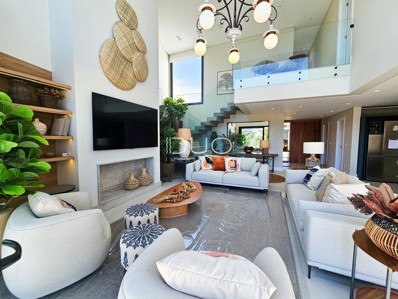 SOBRADO NO CONDOMÍNIO SUNSET EM XANGRI-LÁ