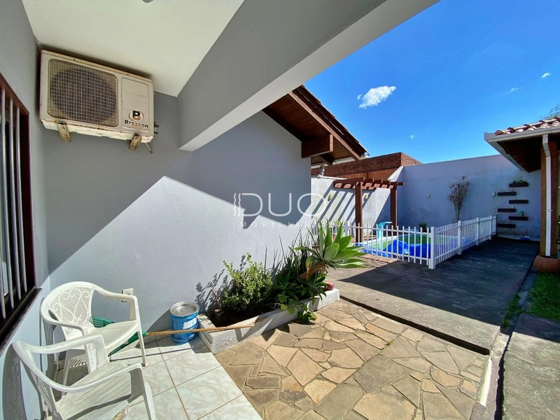 CASA EM XANGRI-LÁ: 11ª foto da galeria de imagens do imóvel