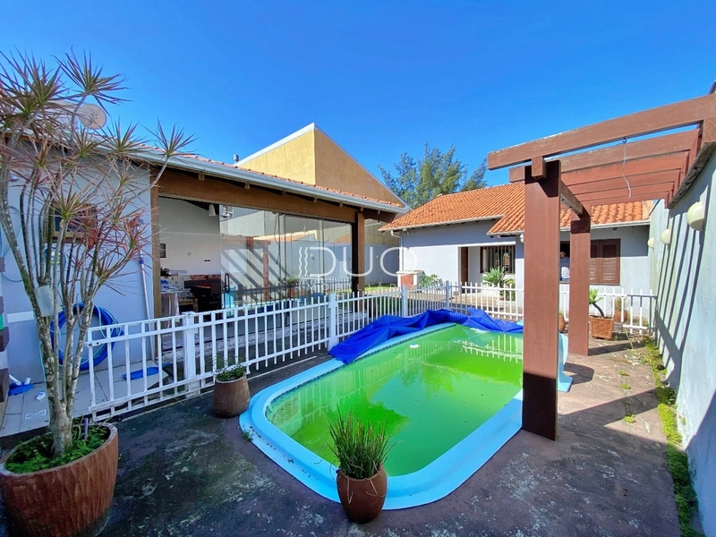 CASA EM XANGRI-LÁ: 13ª foto da galeria de imagens do imóvel